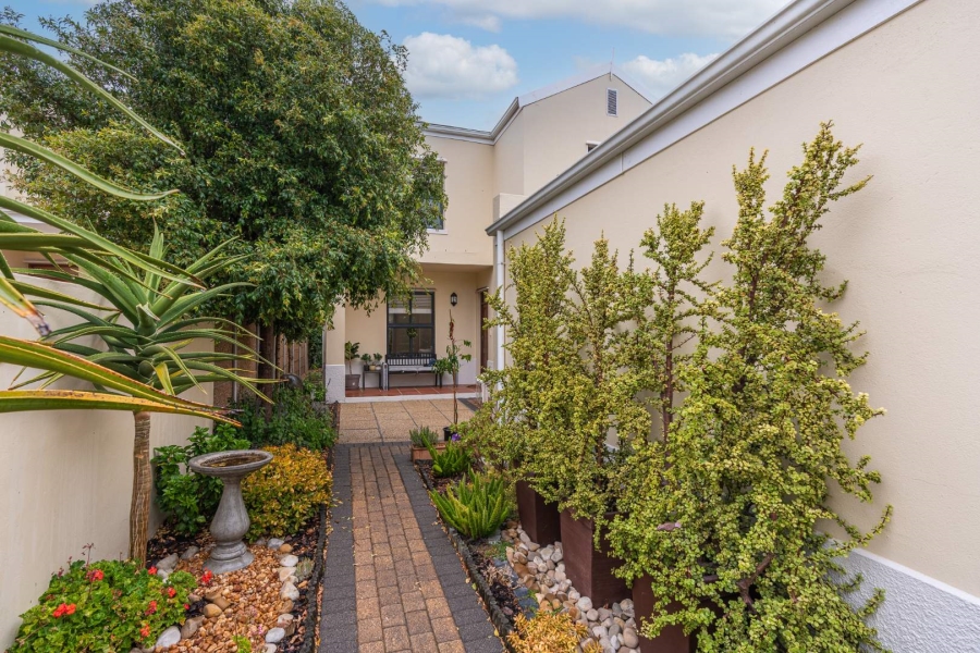 3 Bedroom Property for Sale in Royal Ascot Western Cape